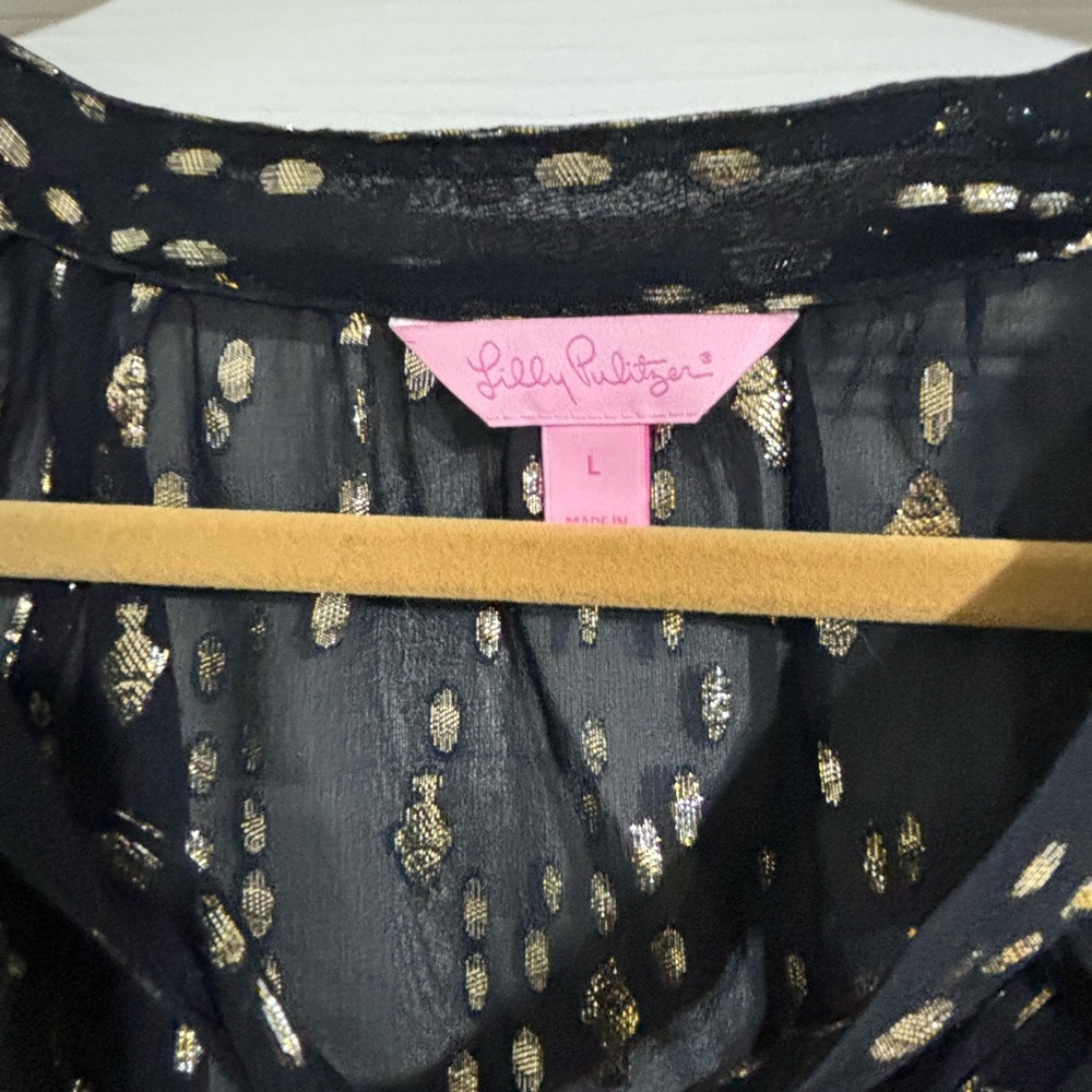 Lilly Pulitzer Black Gold Metallic Silk V Neck Blouse Size Large - Picture 3 of 8